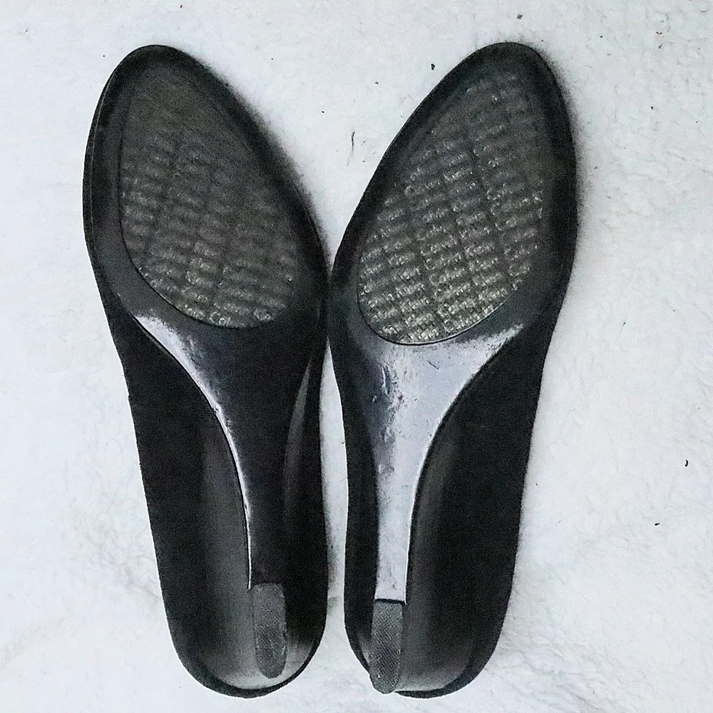 BLACK WEDGES 8.5 Calvin Klein Baylor Suede Classic Basic Office Dressy Work Shoe